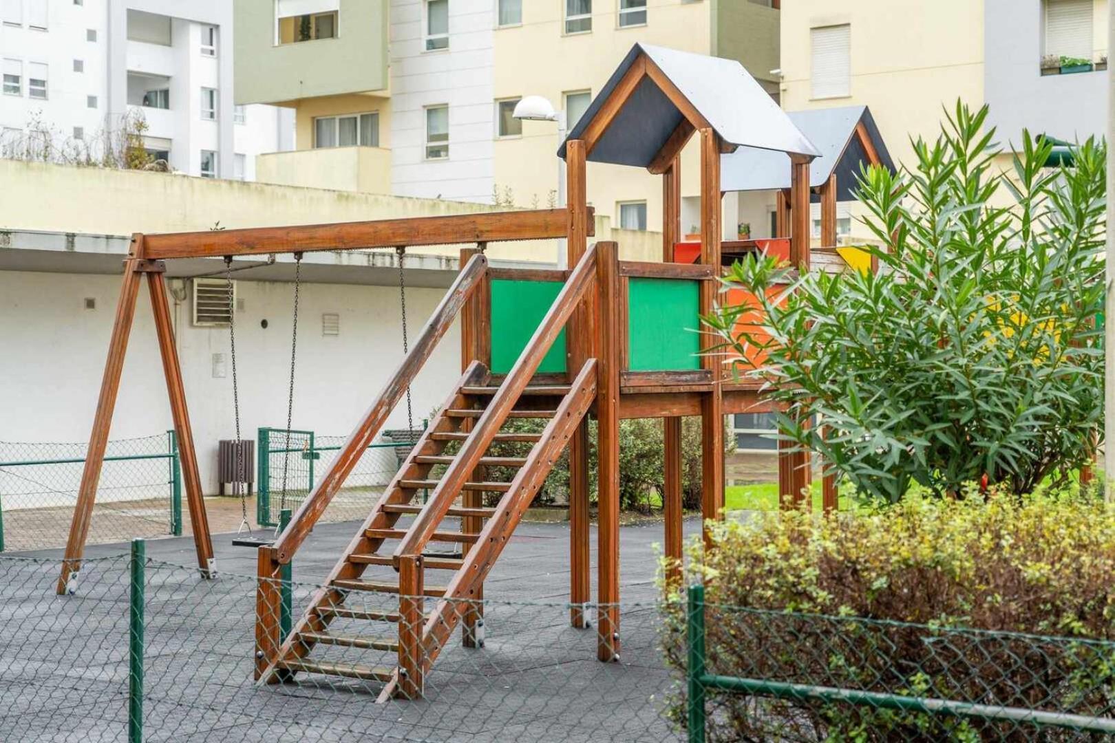Apart T3 Com Piscina Tenis Ginasio E Parq Infant Lisboa Exteriér fotografie